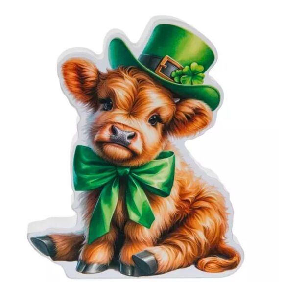 St. Patrick's Day Sitting Highland Cow Decor - Picture 2 of 3
